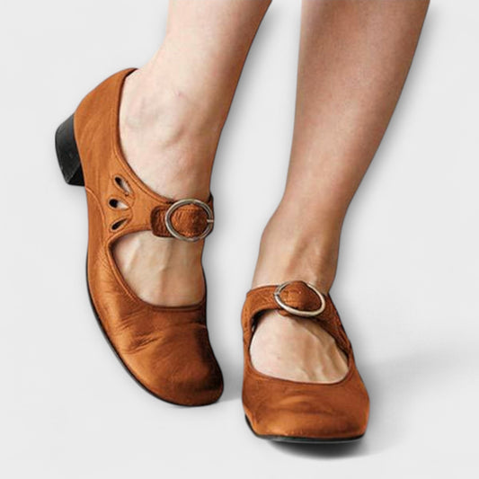 Γιοργία – Vintage Παπούτσια