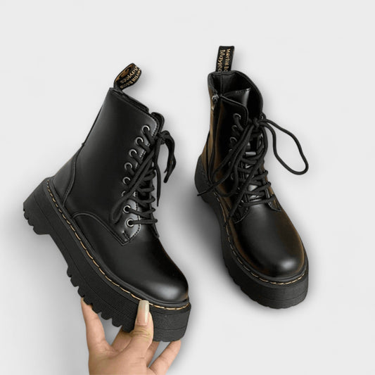 Νοέμι – Δερμάτινες Μπότες